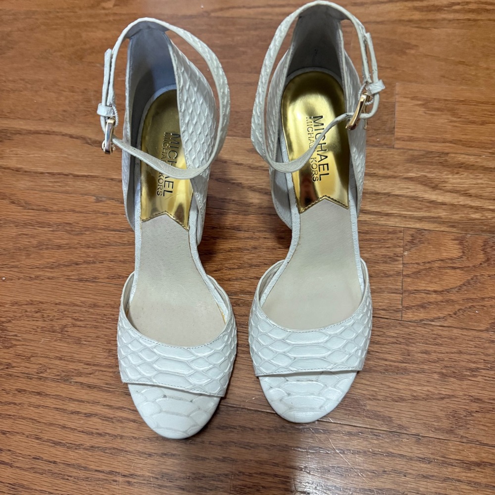 Michael Kors Kristen strappy sandals heels white snake-embossed leather Size 7.5 - Picture 2 of 14